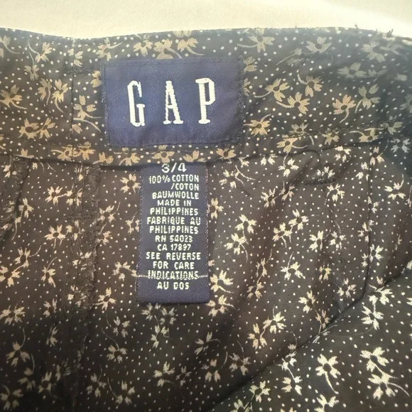 GAP 100% Cotton, Black Pants with Gold Floral Design, Front Pleats, Vintage - Picture 9 of 9
